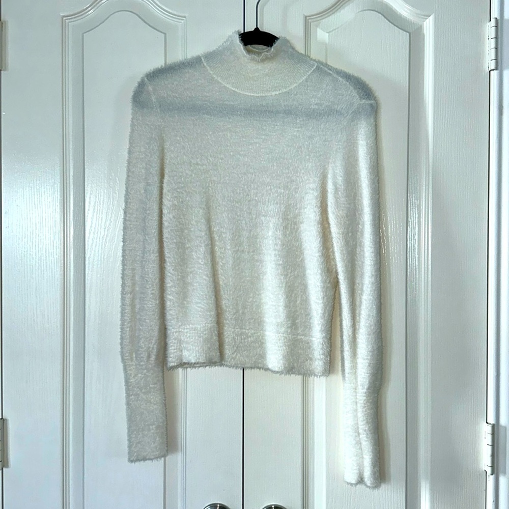 Leith Woman’s Fuzzy Sweater Size XS Beige